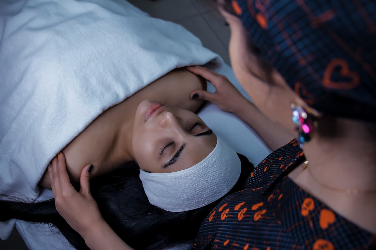 Microneedling facial